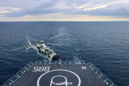 战舰出击，犁波踏浪砺精兵！