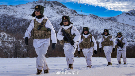 致敬坚守！边防战士踏雪巡边关