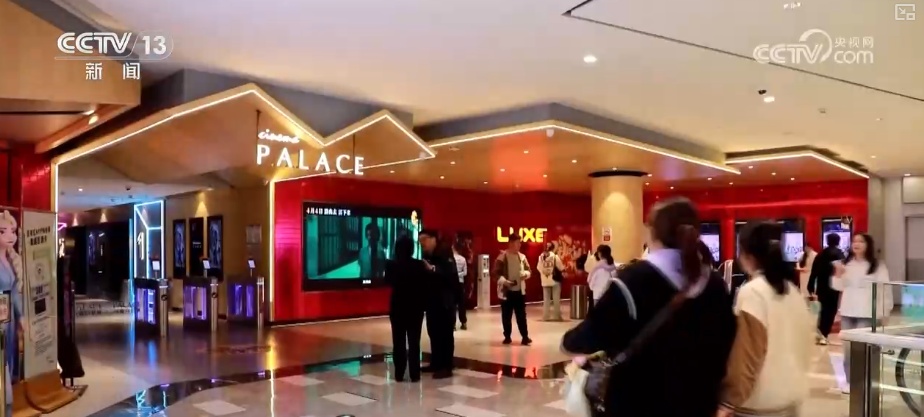 国产新片凭借各具特色创作未映先热 中国电影银幕“新”意满满