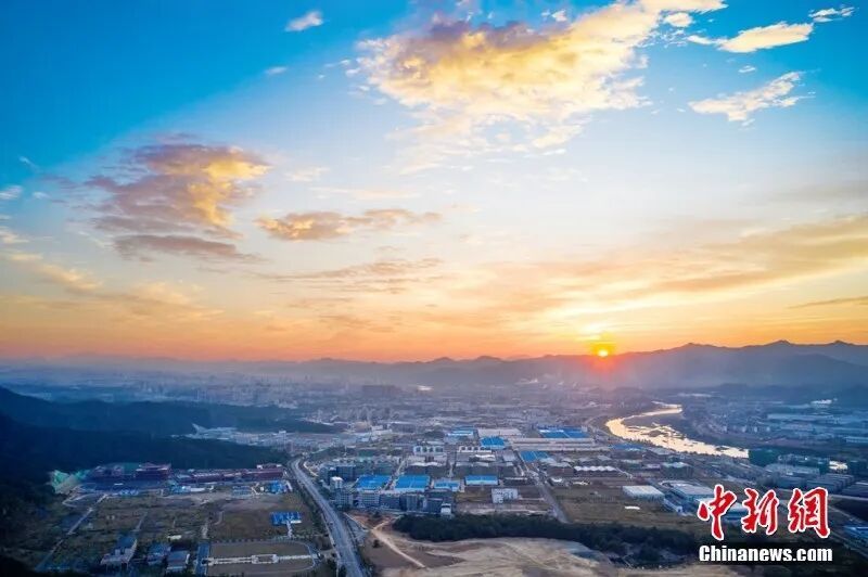 从“制瓷”到“升空”,“千年瓷都”有了百亿新产业 从“制瓷”到“升空”,“千年瓷都”有了百亿新产业