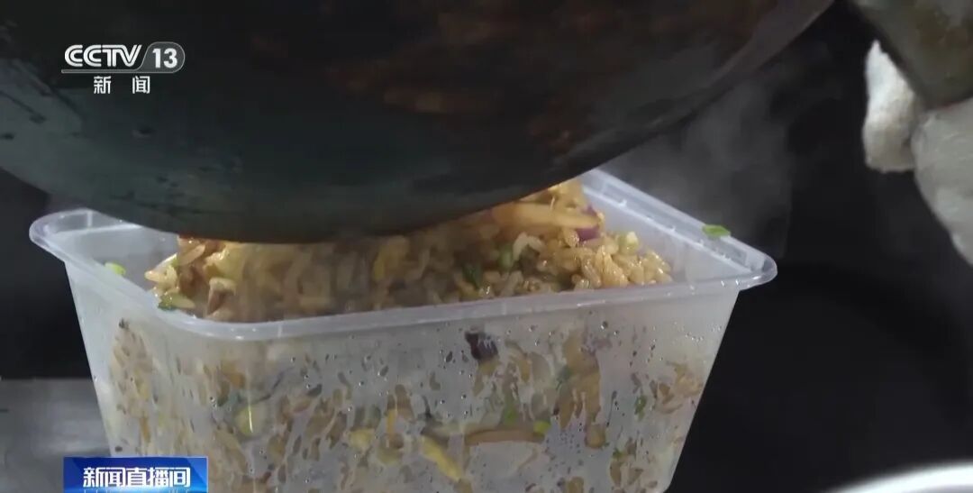 北京团结湖“猛火炒饭”火上央视!店面刚开没几天,有人说没有以前香了,店主:好办! 北京团结湖“猛火炒饭”火上央视!店面刚开没几天,有人说没有以前香了,店主:好办!