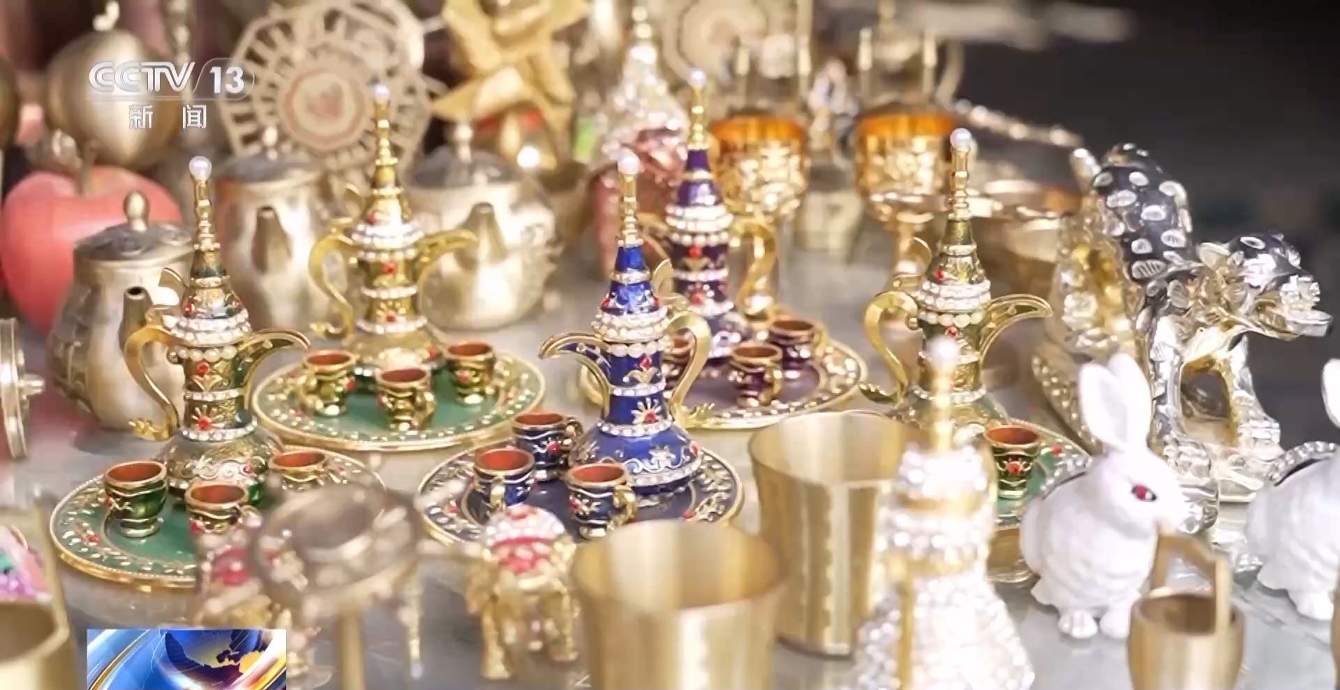 奶茶配馕 传统美食有了新吃法 快来尝一尝