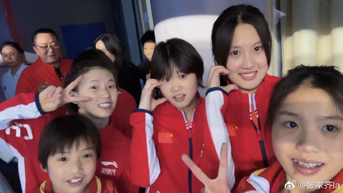 21岁奥运冠军宣布退役，曾搭档陈芋汐获金牌