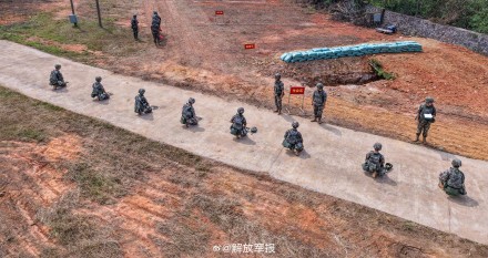 组图!直击武警工兵分队演练现场 组图!直击武警工兵分队演练现场