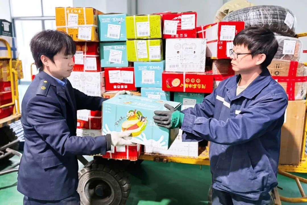 安检仪扫出！这些形状饱满的小圆球，是啥？