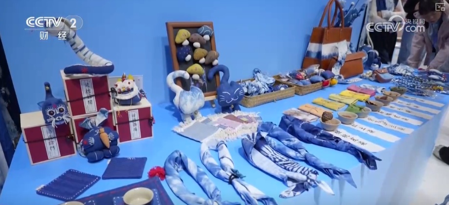 科技赋能传统 “文化+”活态传承“潮”出消费新活力