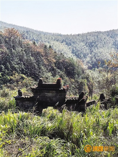 乘南昌梅岭云端索道看古遗迹 乘南昌梅岭云端索道看古遗迹