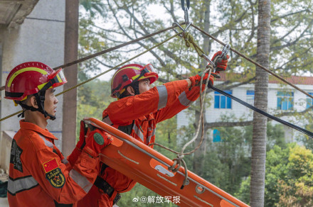 组图!直击武警工兵分队演练现场 组图!直击武警工兵分队演练现场