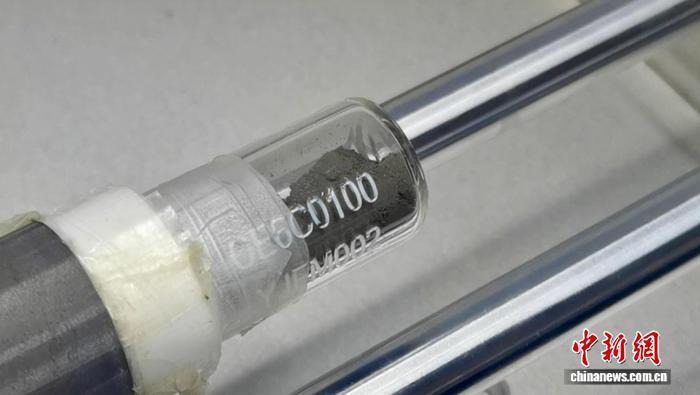 嫦娥六号月壤为何有些黏?中国科学家最新研究揭晓答案 嫦娥六号月壤为何有些黏?中国科学家最新研究揭晓答案