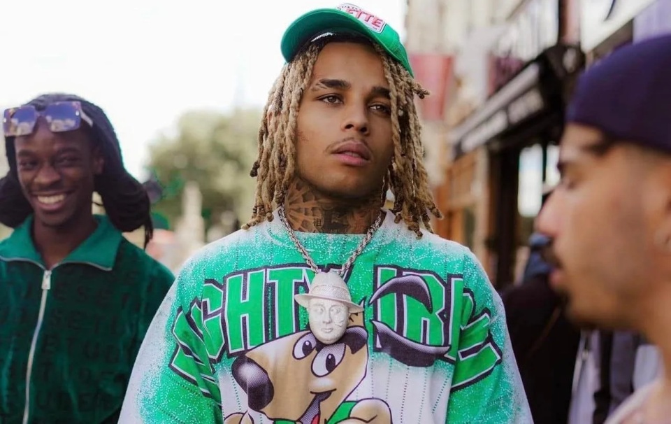 法国说唱歌手绑架19岁男粉丝,囚禁地下室虐待两小时 法国说唱歌手绑架19岁男粉丝,囚禁地下室虐待两小时