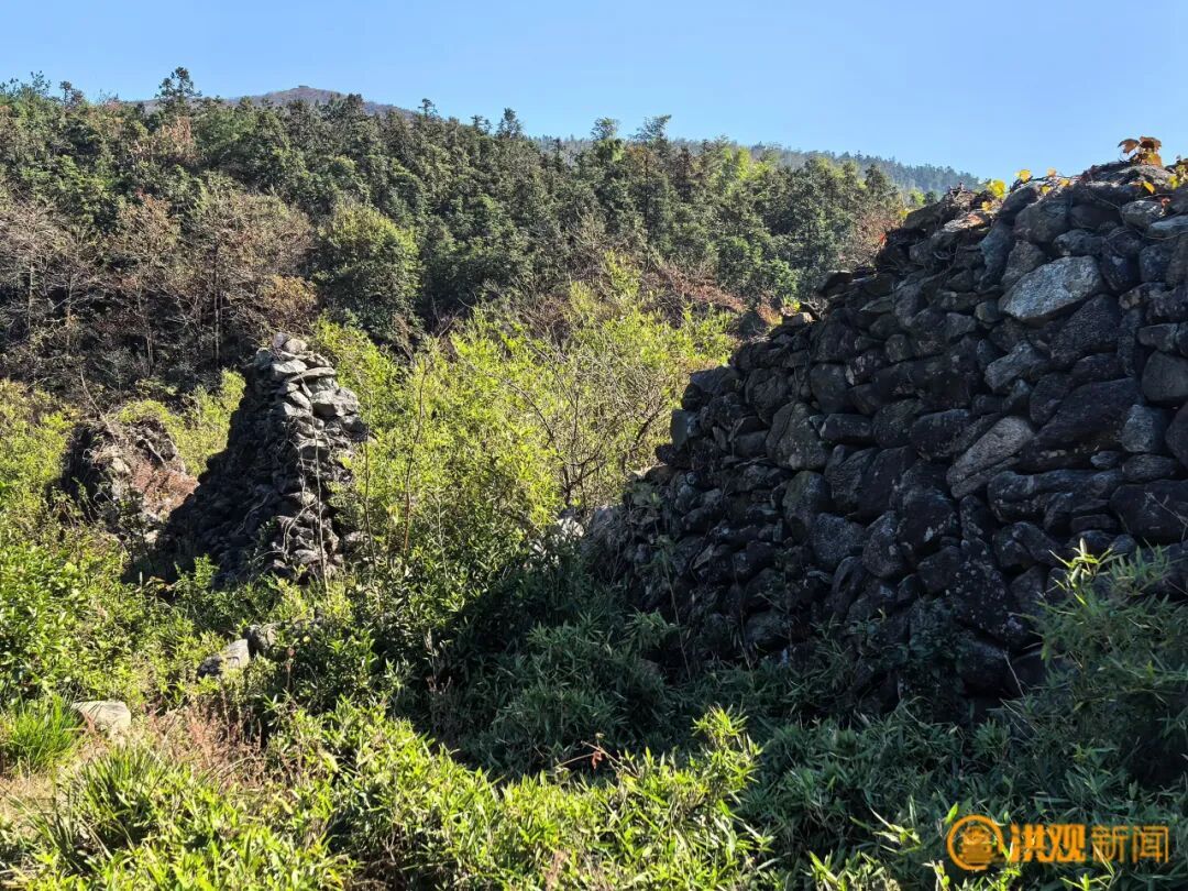 乘南昌梅岭云端索道看古遗迹 乘南昌梅岭云端索道看古遗迹