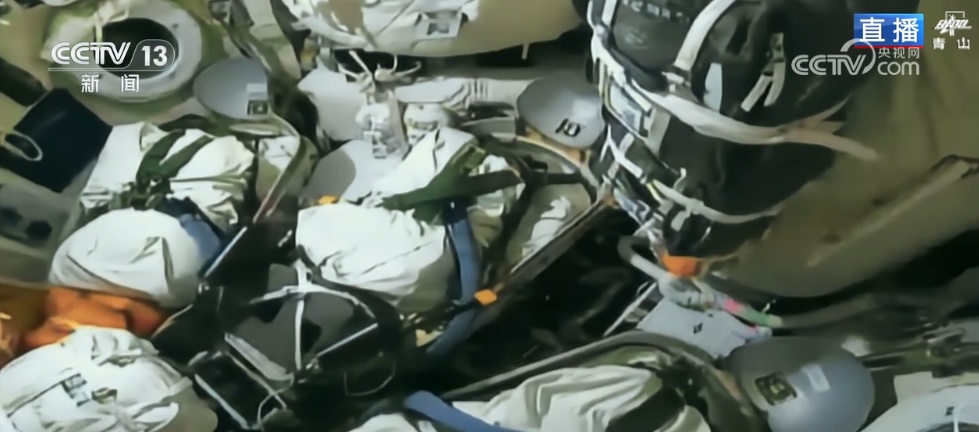 “太空烤箱”又能营业了！神舟二十二号“太空快递”成功派送