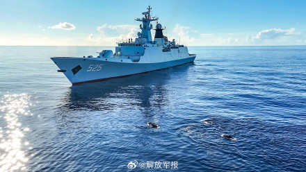 直击海军某护卫舰支队开展海上训练