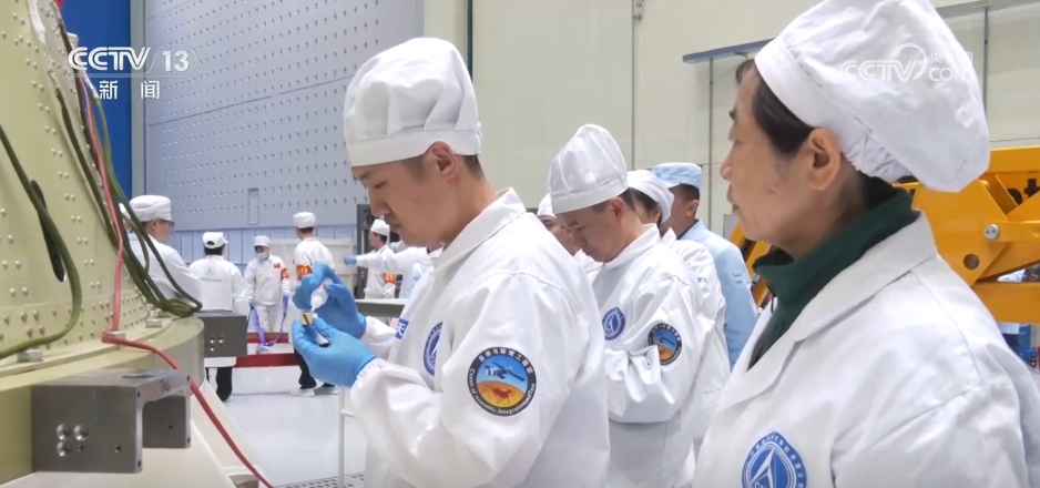 食品、果蔬……打包“坐”进飞船 一起看神舟二十二号“随身包”有多丰富