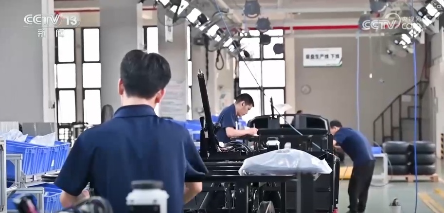 “爆款”“上头”!多维度观察 外贸凭借“硬核支撑”铺开全球贸易“网络” “爆款”“上头”!多维度观察 外贸凭借“硬核支撑”铺开全球贸易“网络”