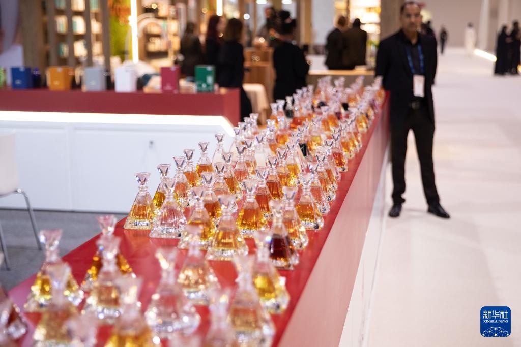 巴林举办大型香水展