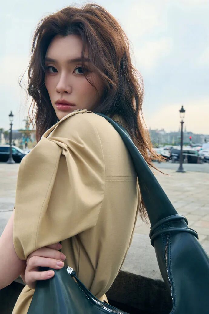 女星温峥嵘自曝生完孩子长高2.5厘米：脚也从37码变38码！专家：有几种因素