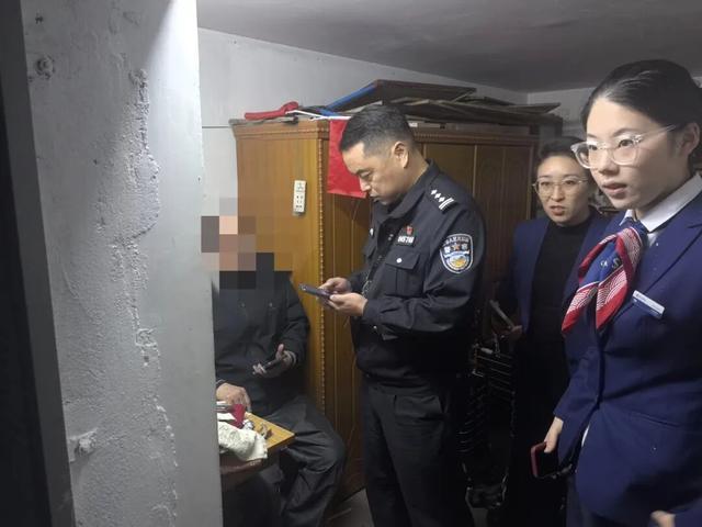 老人买下30万元金条，所长、行长都上门了…