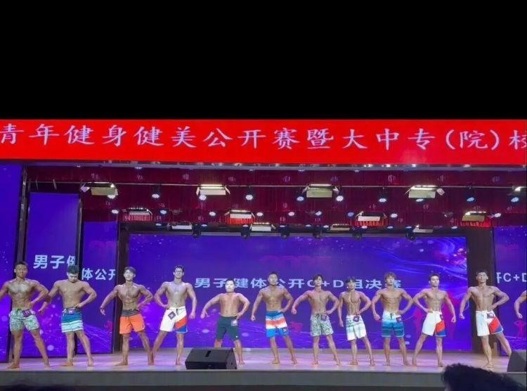 爆火刷屏!健美比赛混入175斤“小胖子”,圆滚滚的肚子引热议,本人回应 爆火刷屏!健美比赛混入175斤“小胖子”,圆滚滚的肚子引热议,本人回应