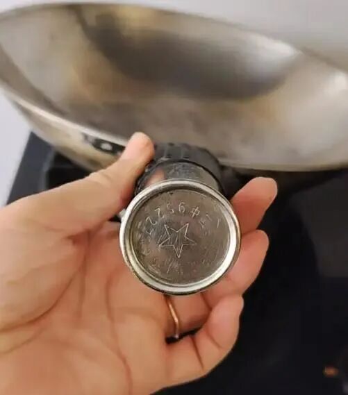 被网友扒出的传家锅，25秒就卖光了！厂家再度回应......