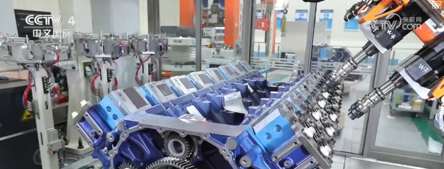 打造智能制造“升级版” AI赋能汽车全产业链 生产线“变身”智造岛