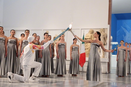 期待！米兰冬奥会火种采集完成