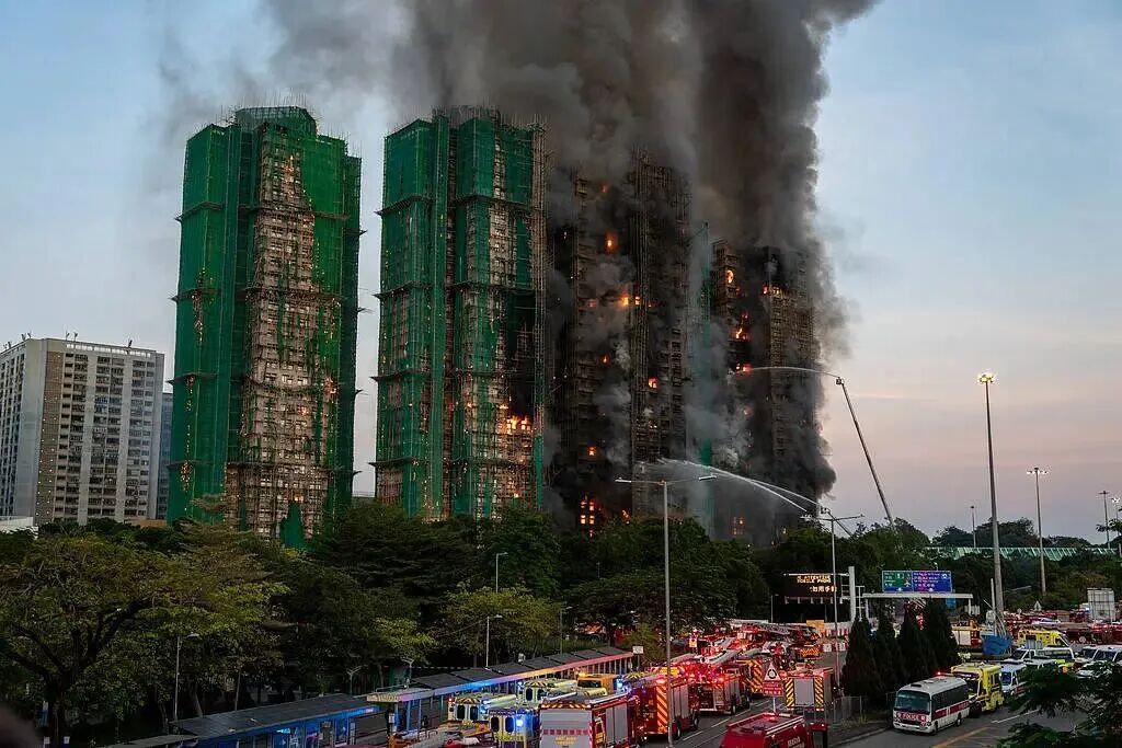 香港火灾已致44人遇难，现场火情已基本受控，3人被警方拘捕