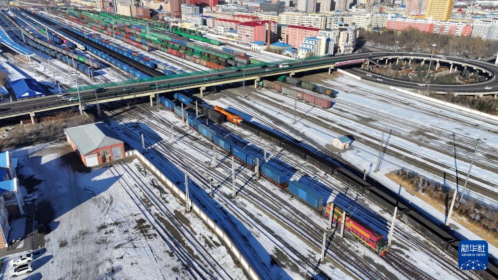中欧班列“东通道”满洲里铁路口岸过货量超2000万吨 中欧班列“东通道”满洲里铁路口岸过货量超2000万吨