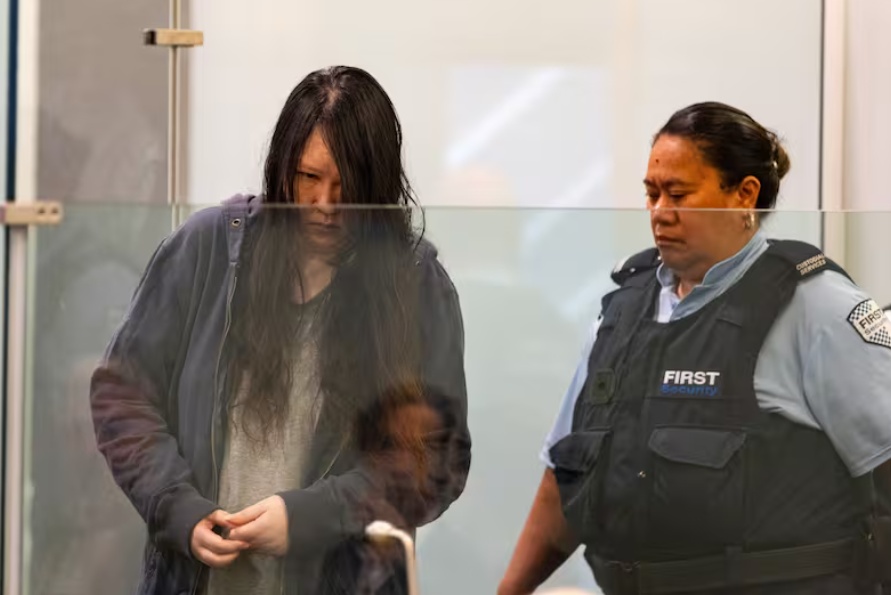 母亲毒杀一对儿女后藏尸行李箱4年,韩裔女子在新西兰被判终身监禁 母亲毒杀一对儿女后藏尸行李箱4年,韩裔女子在新西兰被判终身监禁