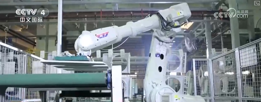 打造智能制造“升级版” AI赋能汽车全产业链 生产线“变身”智造岛