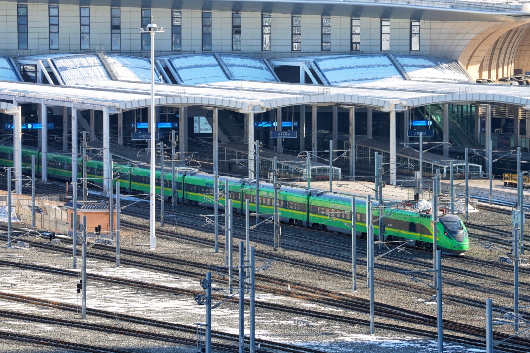 “雪假”来了！新疆铁路加开119列临时旅客列车