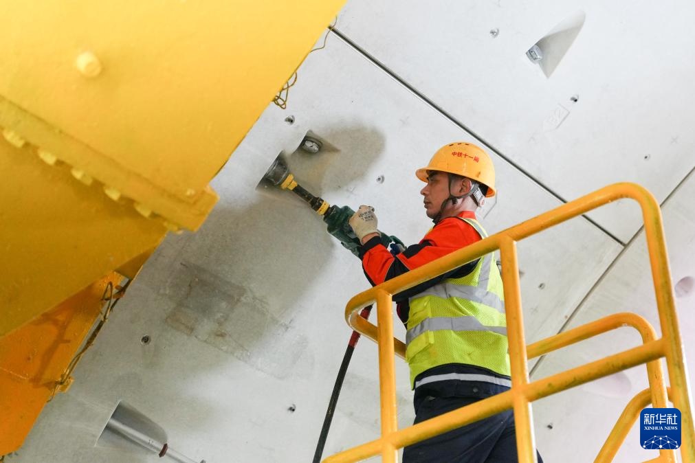 甬舟铁路金塘海底隧道“定海号”盾构突破5000米