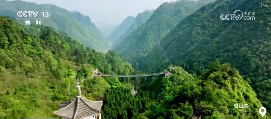 从“连峰际天兮,飞鸟不通”到市市通高铁 一日千里的交通“加速度”为经济注入强引擎 从“连峰际天兮,飞鸟不通”到市市通高铁 一日千里的交通“加速度”为经济注入强引擎