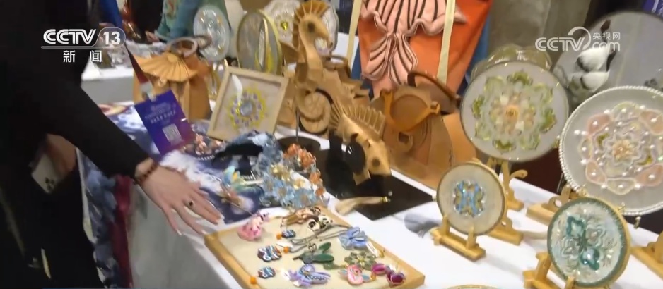 用现代生活美学打开非遗 传统技艺也能“潮”起来