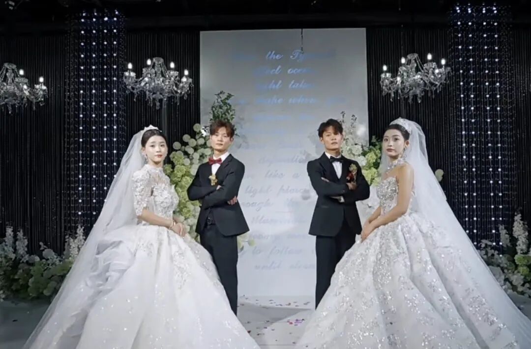 河南双胞胎兄弟同天迎娶双胞胎姐妹,网友:复制粘贴的幸福 河南双胞胎兄弟同天迎娶双胞胎姐妹,网友:复制粘贴的幸福