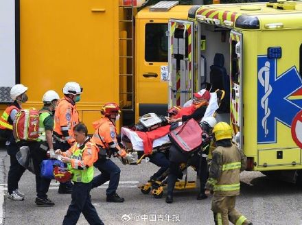 香港大埔火灾救援中的爱心接力 香港大埔火灾救援中的爱心接力