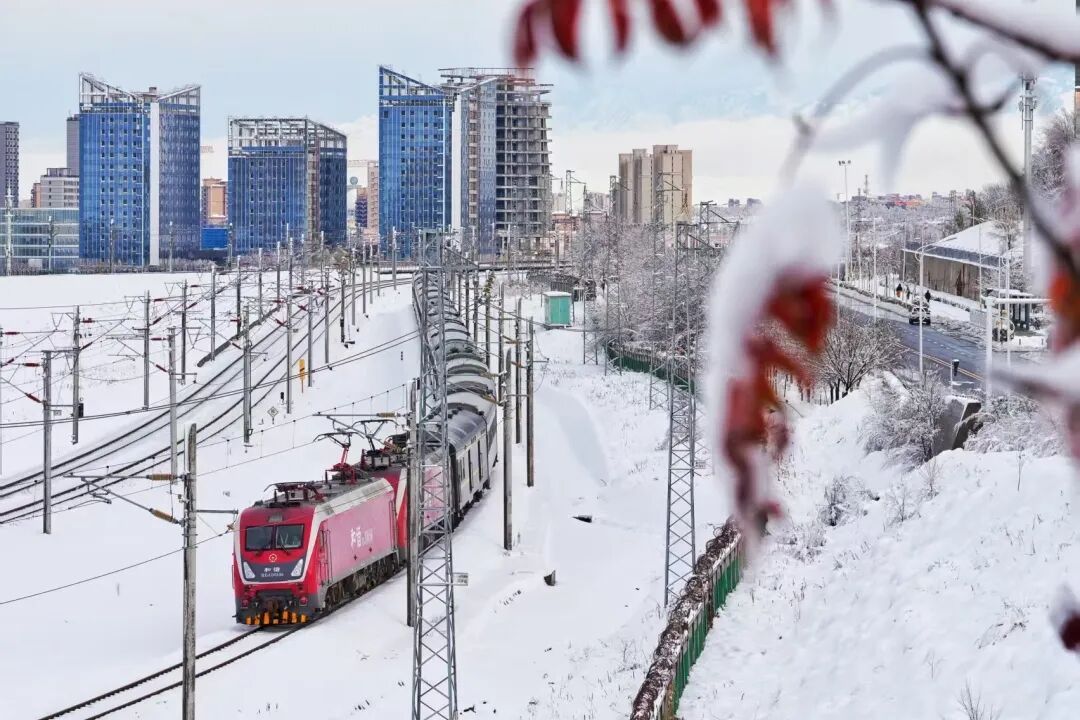 “雪假”来了！新疆铁路加开119列临时旅客列车