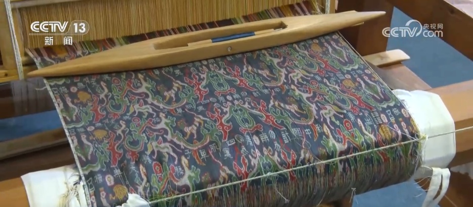 用现代生活美学打开非遗 传统技艺也能“潮”起来