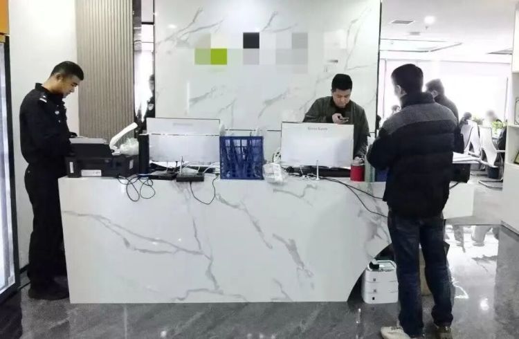 78名嫌疑人被抓！从话术本到假合同，这起助农诈骗案藏着这些猫腻