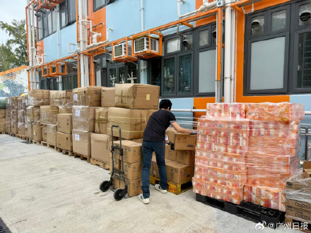 香港逾350名受火灾影响居民顺利入住过渡性房屋 香港逾350名受火灾影响居民顺利入住过渡性房屋