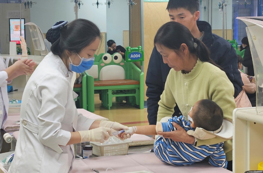 流感活动呈快速上升趋势，中疾控：这一年龄段“高发”