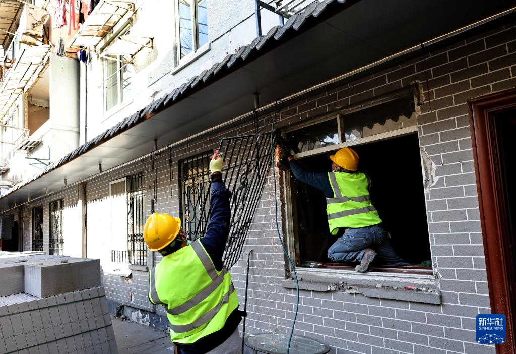 上海：宝山路街道旧住房改造项目正式启动集中搬场
