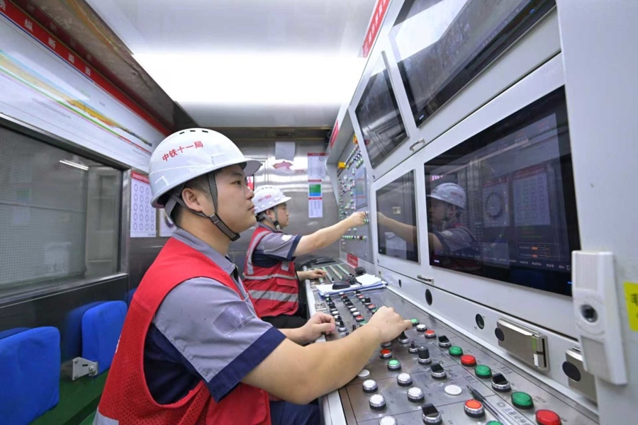 突破5千米！世界最长海底高铁隧道建设取得重要进展