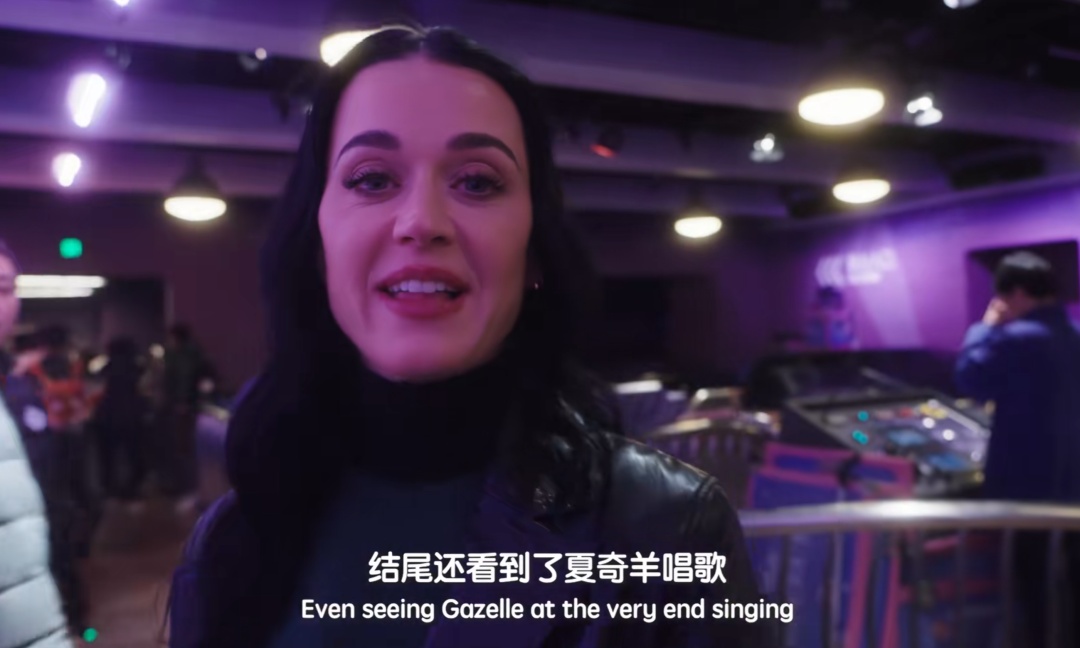 知名女歌手在上海迪士尼被偶遇，见证求婚！“一时不知道谁更幸福”