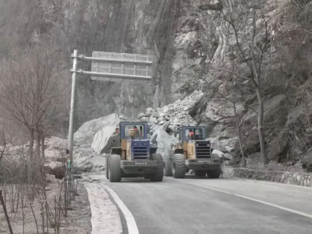 G108国道房山段山体塌方已完成清理