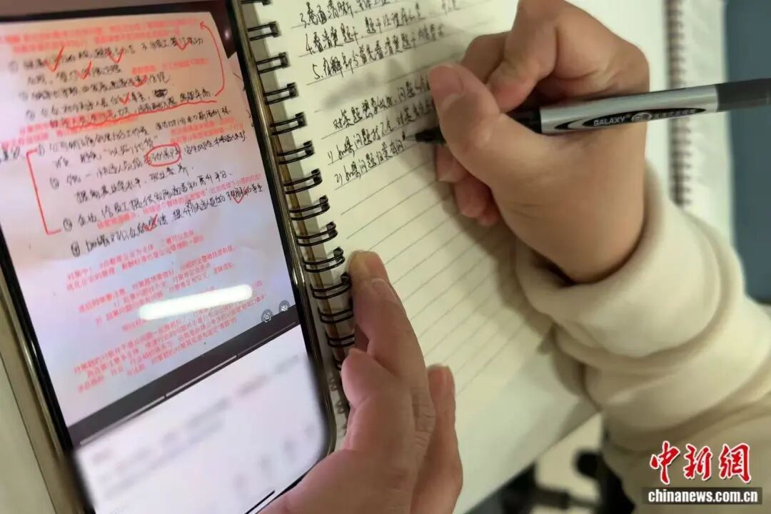 国考打破“35岁门槛”后，他们决定去考公