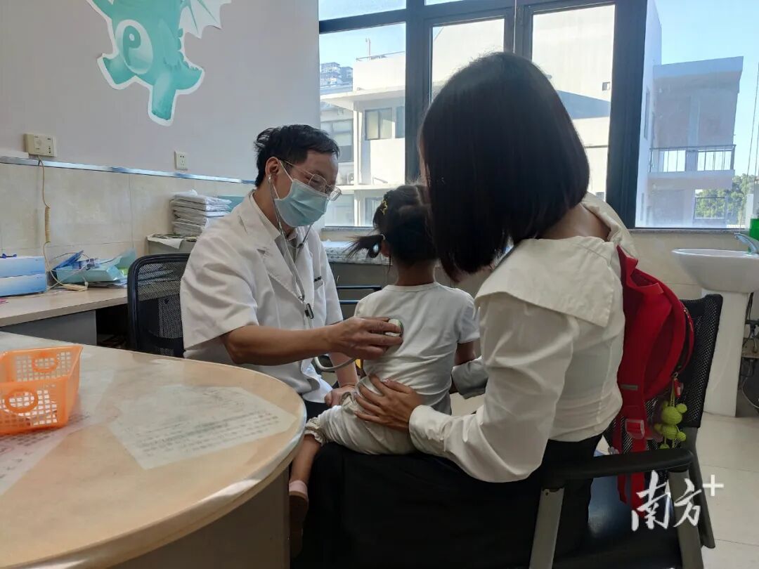 全国流感阳性率接近45%,12月将迎感染高峰,医生提醒 全国流感阳性率接近45%,12月将迎感染高峰,医生提醒