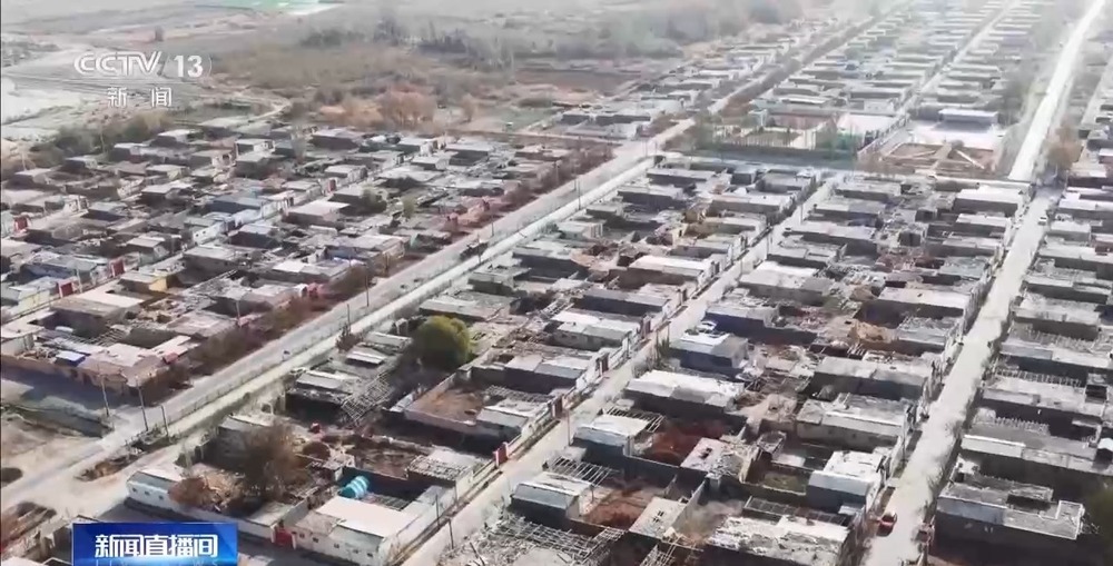 从“死亡之海”到“水产绿洲” 解锁新疆“点沙成金”的密码→ 从“死亡之海”到“水产绿洲” 解锁新疆“点沙成金”的密码→