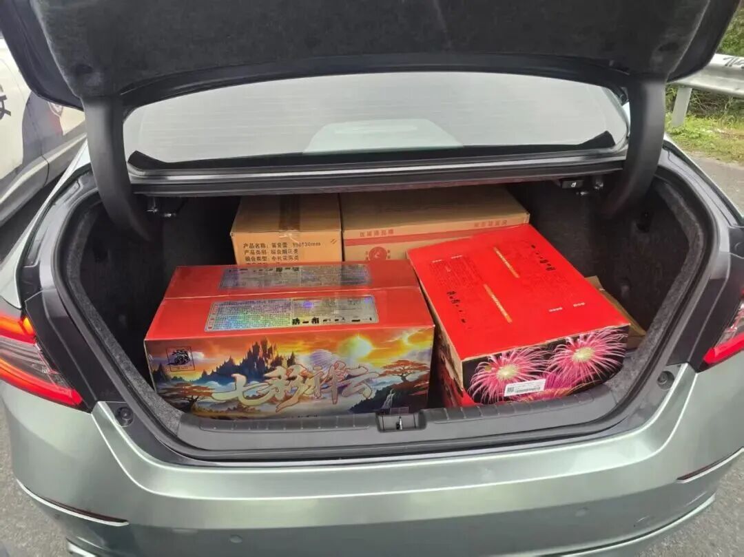 年关临近，竟又有人打起了烟花爆竹的“歪主意”？