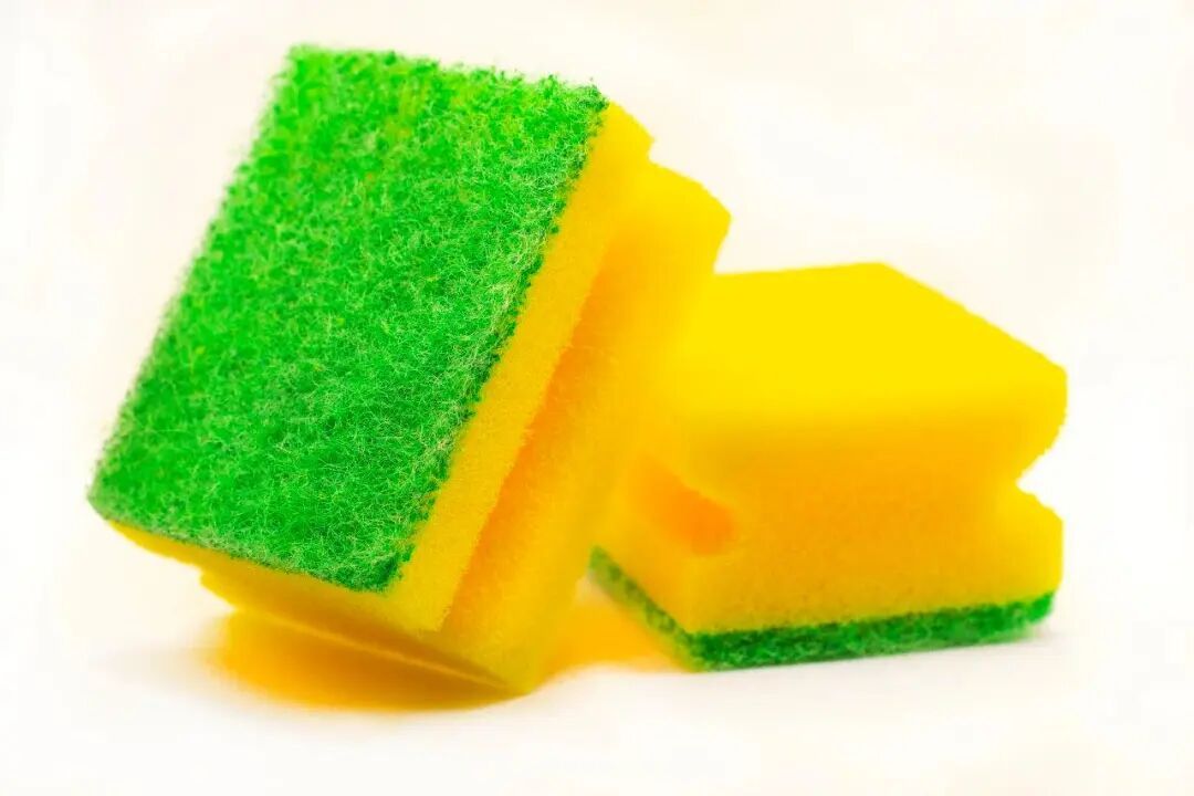 洗碗海绵可能比你家马桶圈还要脏，这3个洗碗误区人人都该知道→